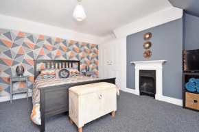 2 Bedroom Apartment by Kent Escapes Short Lets & Serviced Accommodation Kent - Folkestone Escape